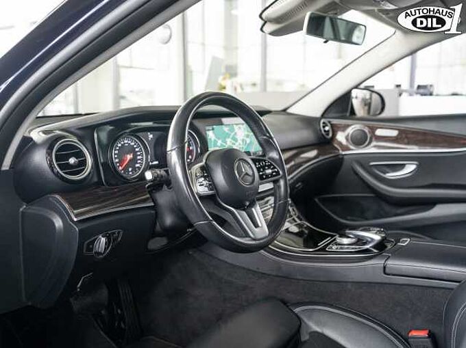 Mercedes-Benz E 350 d T * 1 Hand * * AHK * Night -Paket *