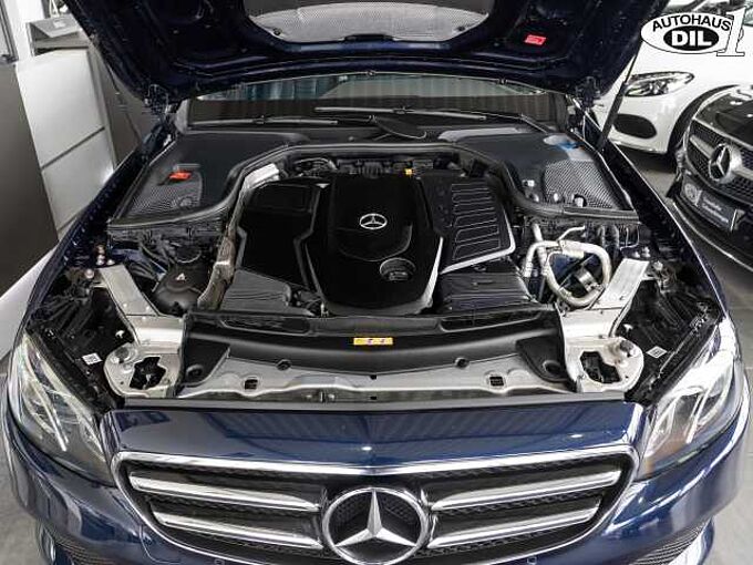 Mercedes-Benz E 350 d T * 1 Hand * * AHK * Night -Paket *