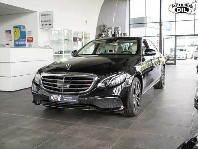 Mercedes-Benz E 200 9G Tronic 360°*DISTR. +*HEAD-UP*