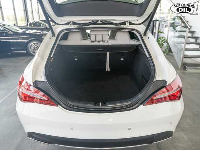 Mercedes-Benz CLA 220 SB 4Matic *R-KAMERA*LED*Distr. +*