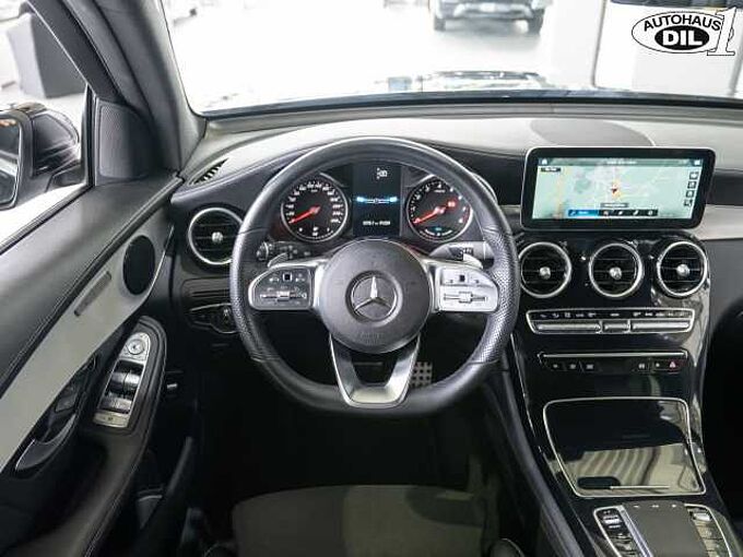 Mercedes-Benz GLC 200 9G-Tronic 4 Matic *AMG-LINE*R-KAMERA*