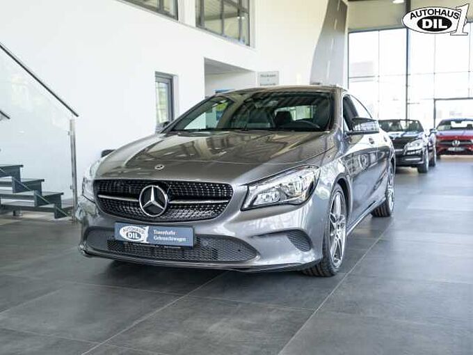 Mercedes-Benz CLA 200 7G-DCT *NIGHT*PDC*LED*