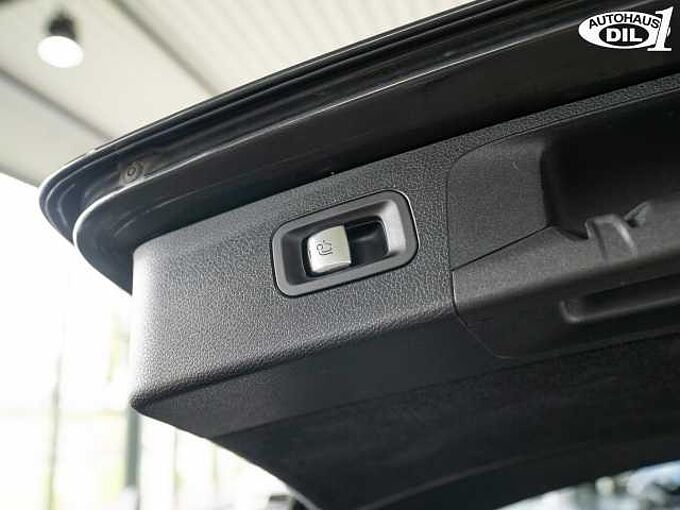 Mercedes-Benz E 300 de T AMG Line *360°-K*AMBIENTE*AHK*