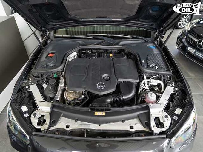 Mercedes-Benz E 300 de T AMG Line *360°-K*AMBIENTE*AHK*