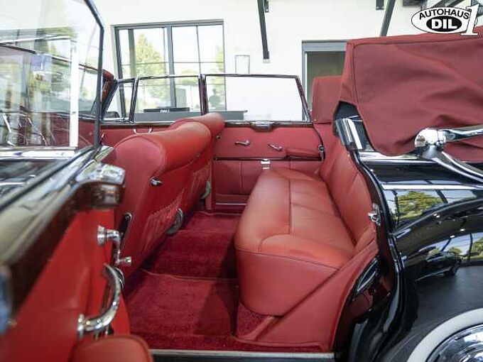 Mercedes-Benz Mercedes-Benz 300d Adenauer Cabrio