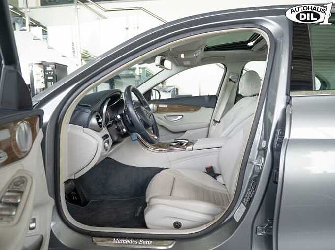 Mercedes-Benz C 220d BlueTEC 7G-Tronic *R-KAMERA*MEMORY*LED*