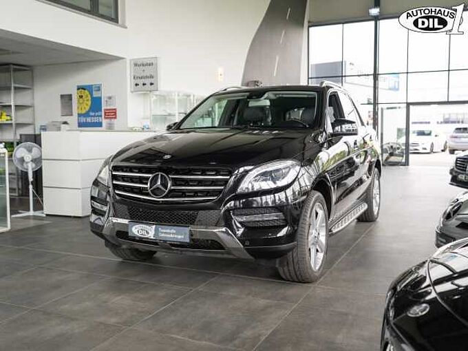 Mercedes-Benz ML 350 4Matic *SCHECKHEFT*ILS*TRITTBRETTER*