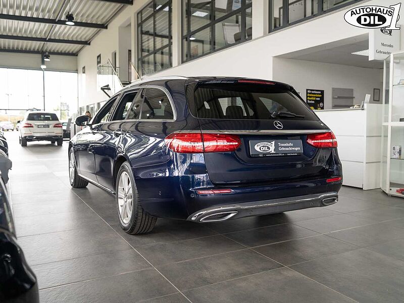 Mercedes-Benz E 220 d T *DISTRONIC*Memory*360*eGSD*