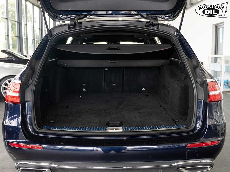 Mercedes-Benz E 220 d T *DISTRONIC*Memory*360*eGSD*