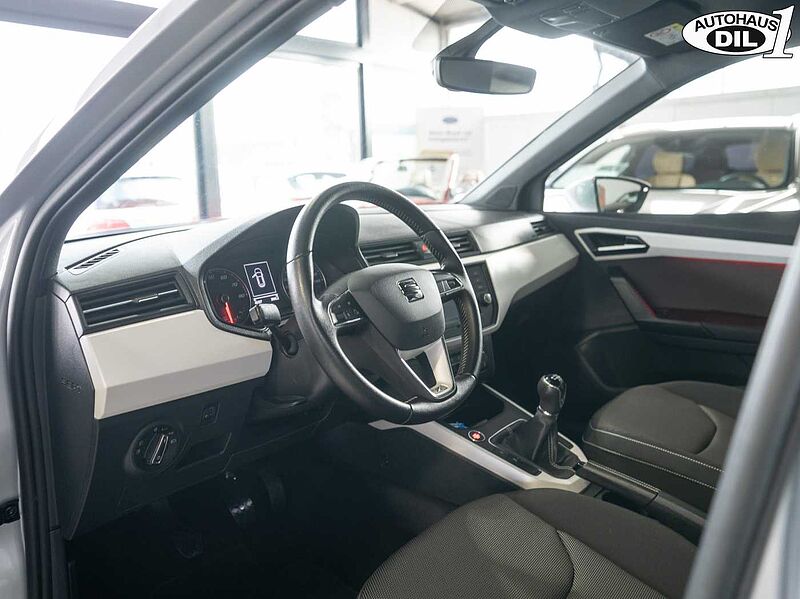 SEAT Arona * Inspektion + top Zustand *