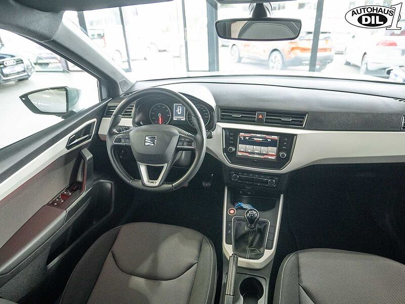SEAT Arona * Inspektion + top Zustand *
