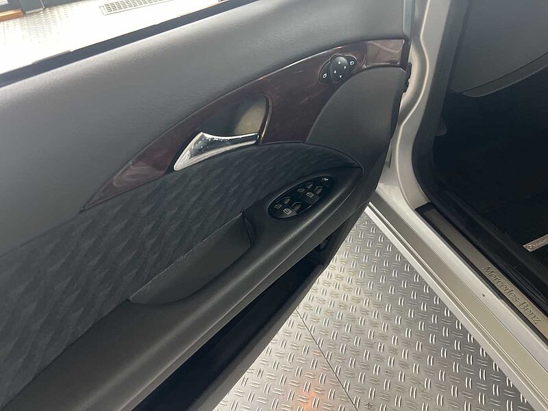 Mercedes-Benz E 200 Kompressor *1-Hand-Scheckheftgepflegt*