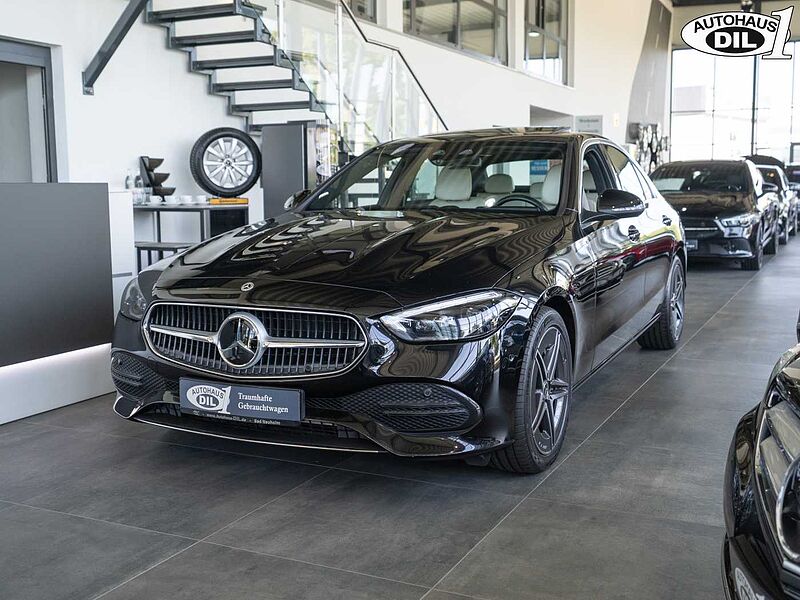 Mercedes-Benz C 200 4Matic *AMG-RÄDER*DISTR. +*1.Hd. *