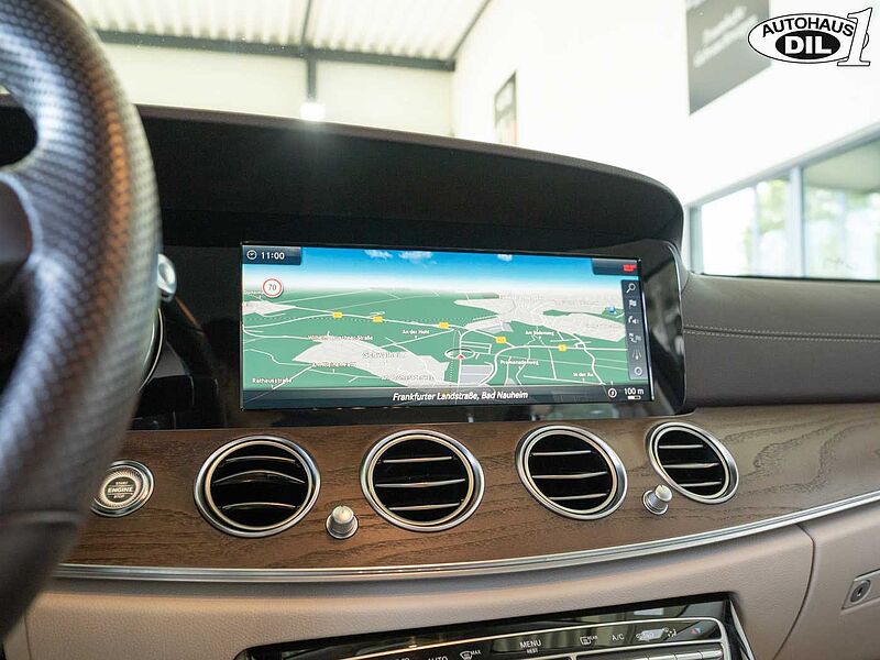 Mercedes-Benz E 200 9G Tronic 360°*DISTR. +*HEAD-UP*
