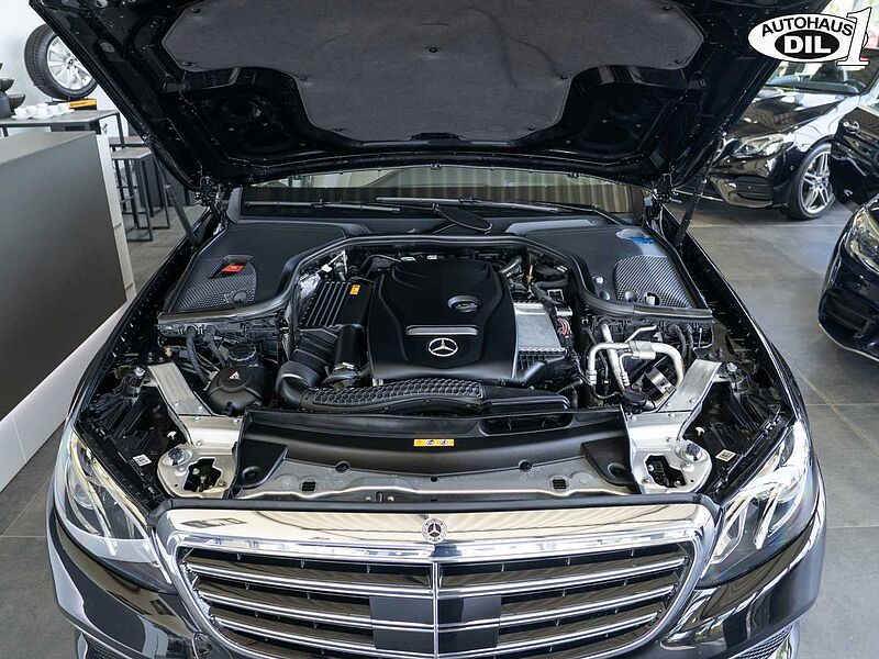 Mercedes-Benz E 200 9G Tronic 360°*DISTR. +*HEAD-UP*