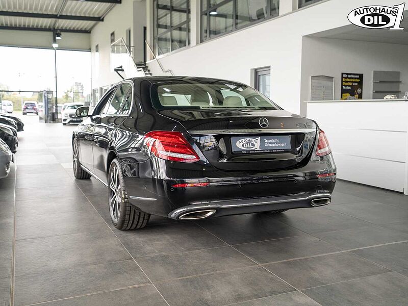 Mercedes-Benz E 200 9G Tronic 360°*DISTR. +*HEAD-UP*