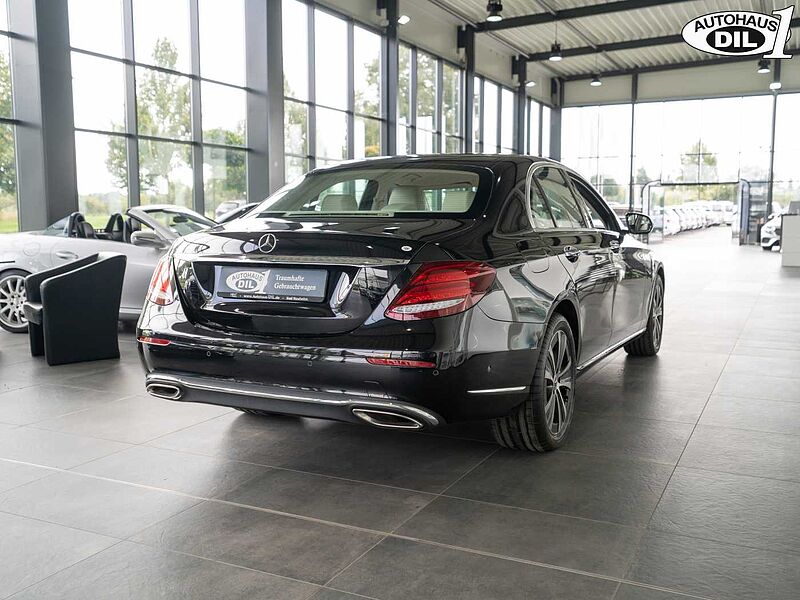 Mercedes-Benz E 200 9G Tronic 360°*DISTR. +*HEAD-UP*