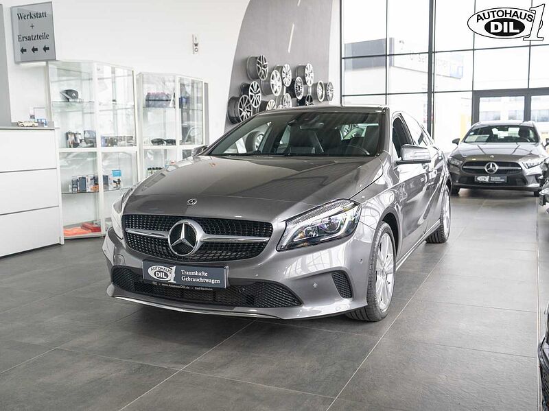 Mercedes-Benz A 180 *Keyless*NAVI*Parkass. *