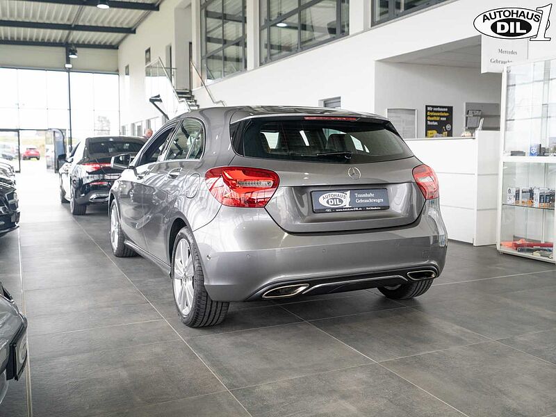 Mercedes-Benz A 180 *Keyless*NAVI*Parkass. *