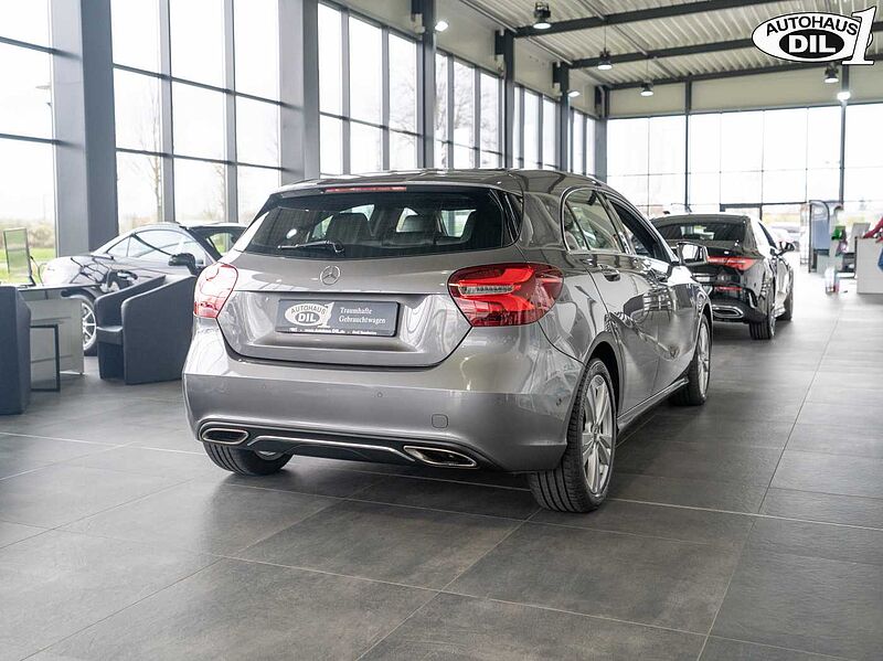 Mercedes-Benz A 180 *Keyless*NAVI*Parkass. *