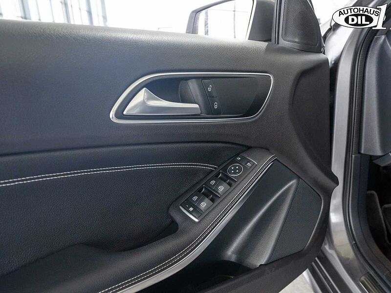 Mercedes-Benz A 180 *Keyless*NAVI*Parkass. *