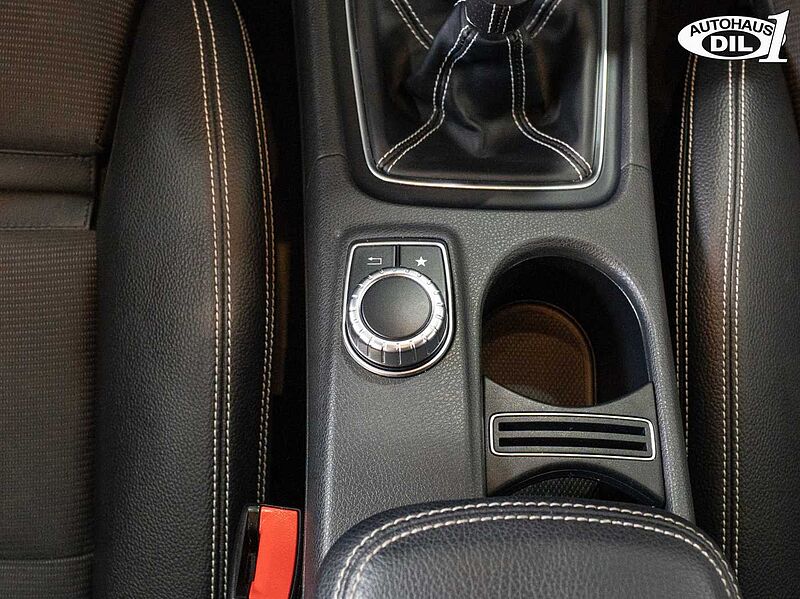 Mercedes-Benz A 180 *Keyless*NAVI*Parkass. *