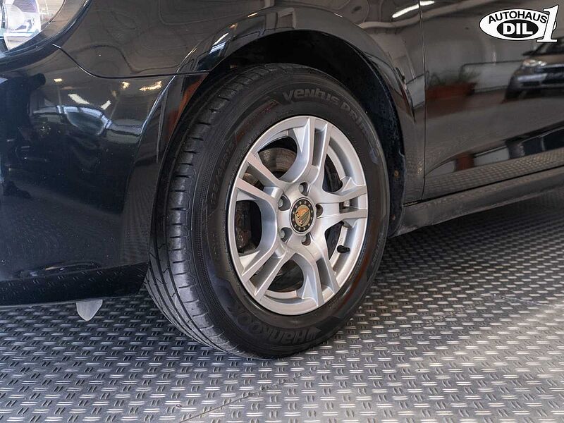 Volkswagen Golf VI * 1 Hand * * Zahnriemen NEU * Autobahn *