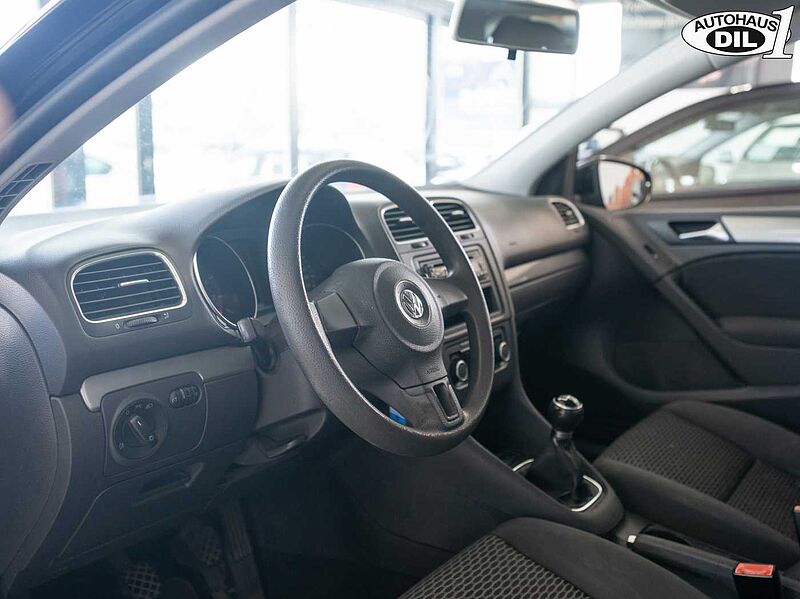 Volkswagen Golf VI * 1 Hand * * Zahnriemen NEU * Autobahn *