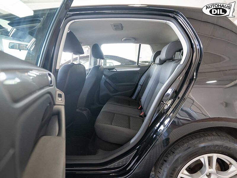 Volkswagen Golf VI * 1 Hand * * Zahnriemen NEU * Autobahn *