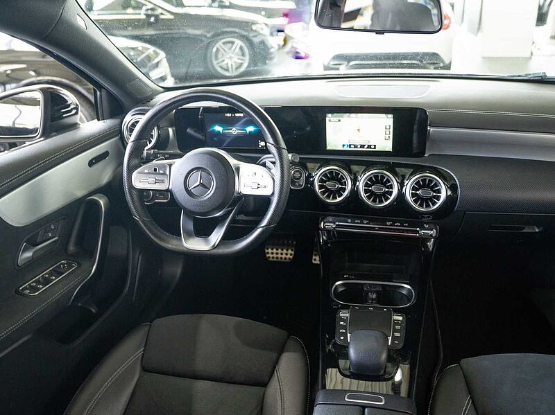 Mercedes-Benz A 200 d 4Matic AMG Line *Night*Ambiente*1.Hd. *