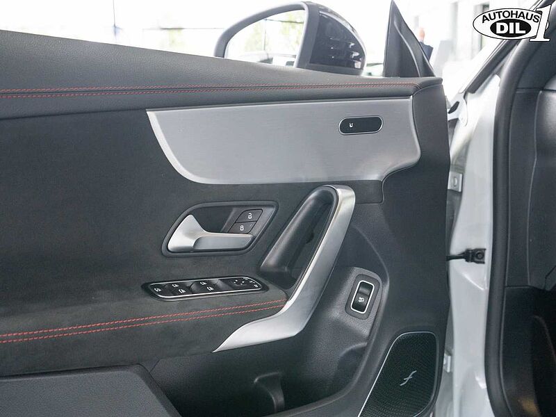 Mercedes-Benz CLA 35 AMG SB 4Matic *RFK*AMBIENTE*NIGHT*1.HD. *