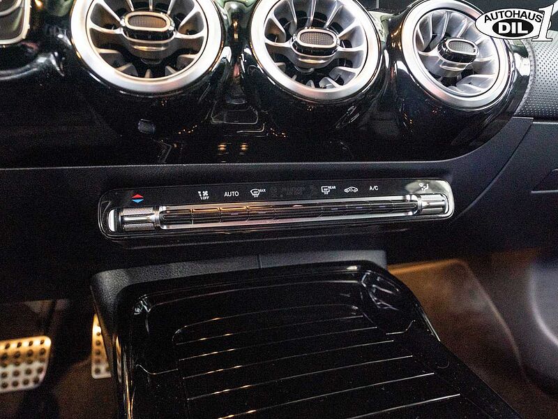 Mercedes-Benz CLA 35 AMG SB 4Matic *RFK*AMBIENTE*NIGHT*1.HD. *