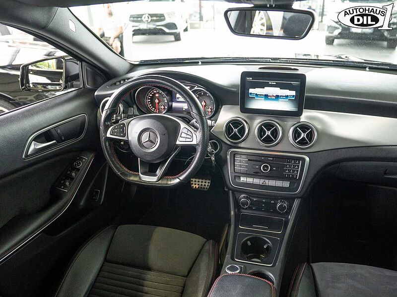 Mercedes-Benz GLA 200 *AMG-LINE*KEYLESS*AHK*