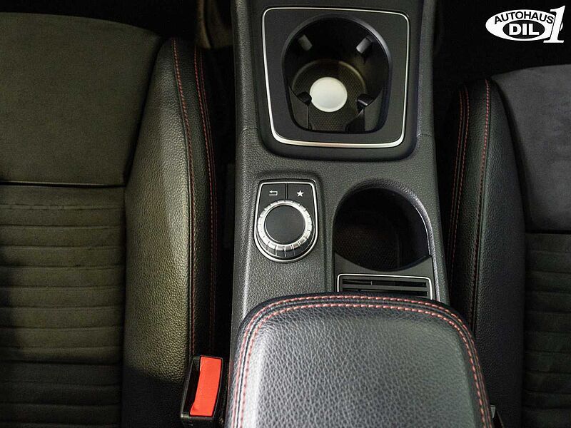 Mercedes-Benz GLA 200 *AMG-LINE*KEYLESS*AHK*