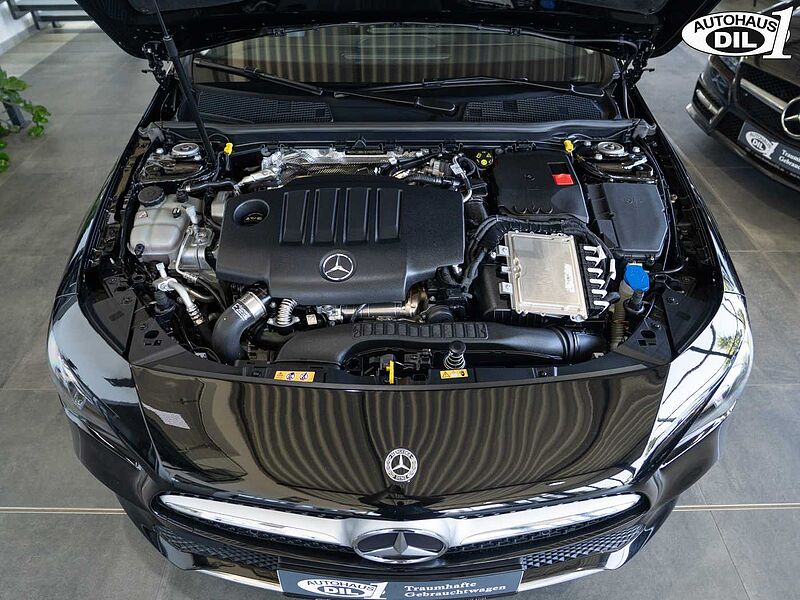 Mercedes-Benz CLA 200 d SB 8G-DCT *PARKASS. *SPURHALTE*1.HAND*