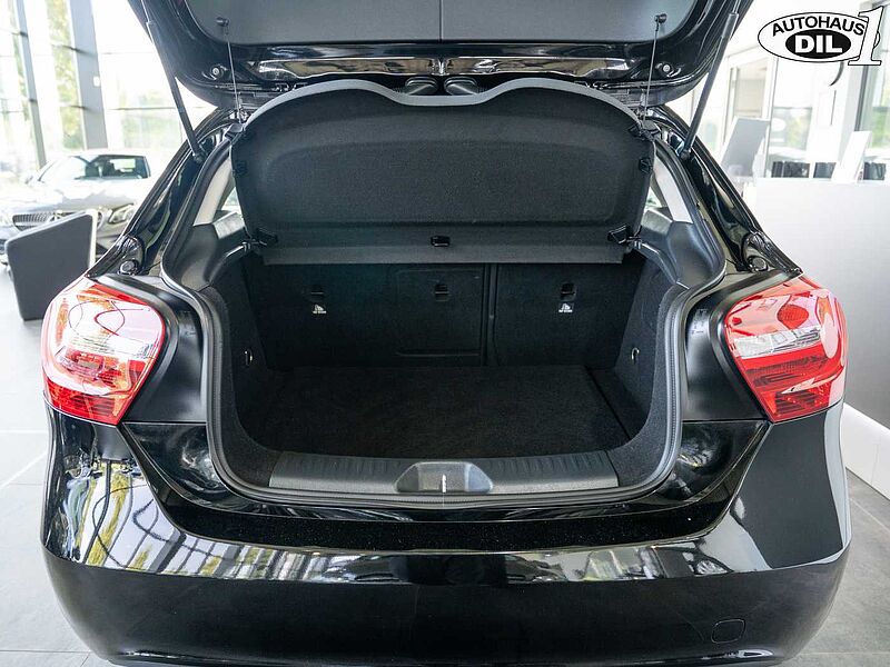 Mercedes-Benz A 180 (BlueEFFICIENCY) *SHZ*Klima*Scheckheft*