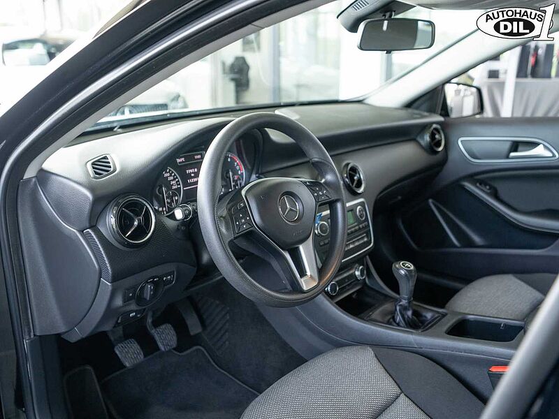 Mercedes-Benz A 180 (BlueEFFICIENCY) *SHZ*Klima*Scheckheft*