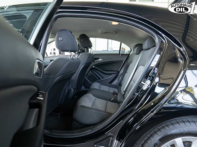 Mercedes-Benz A 180 (BlueEFFICIENCY) *SHZ*Klima*Scheckheft*