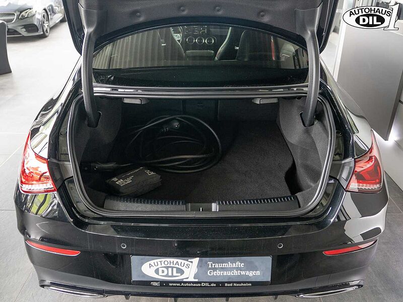 Mercedes-Benz CLA 250 e AMG Line *RFK*PANO*SPUR*1.HD*