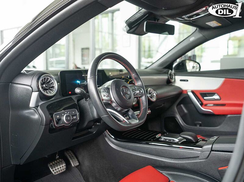 Mercedes-Benz CLA 250 e AMG Line *RFK*PANO*SPUR*1.HD*