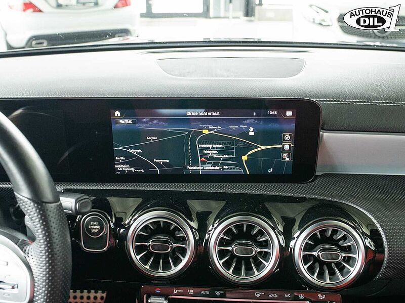 Mercedes-Benz CLA 250 e AMG Line *RFK*PANO*SPUR*1.HD*