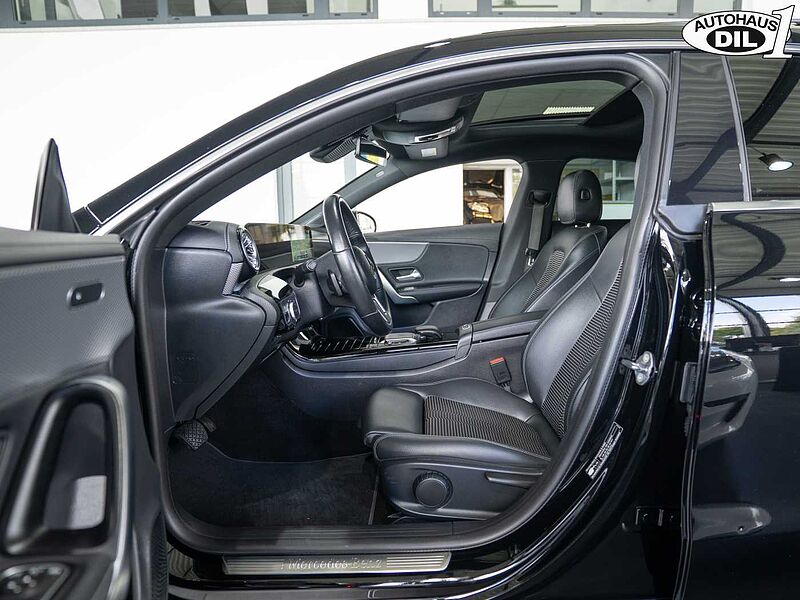 Mercedes-Benz CLA 220d SB 8G-DCT *PANO*RFK*DISTR. +*AHK*1.HD*