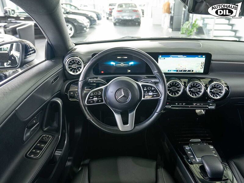 Mercedes-Benz CLA 220d SB 8G-DCT *PANO*RFK*DISTR. +*AHK*1.HD*