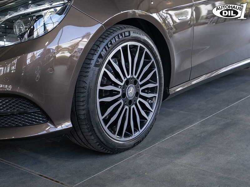Mercedes-Benz E 220 CDI T *Schiebedach*Sportpaket*