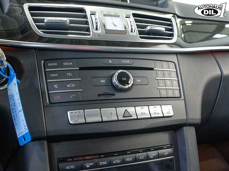 Mercedes-Benz E 220 CDI T *Schiebedach*Sportpaket*