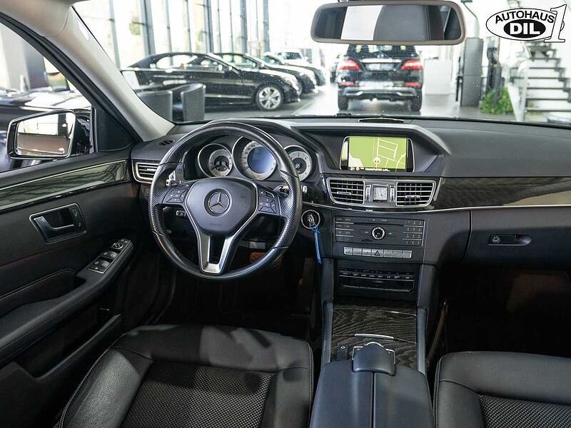 Mercedes-Benz E 220 CDI T *Schiebedach*Sportpaket*
