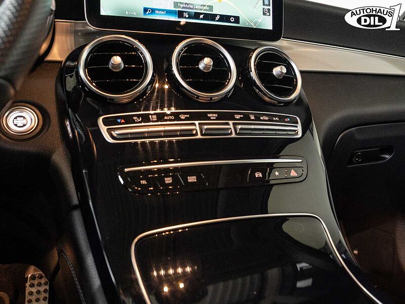 Mercedes-Benz GLC 300 de 4M 9G-T *AHK*PANO*360*AMG Inter. *