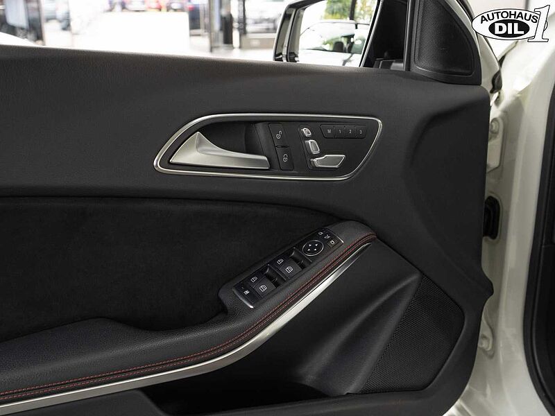 Mercedes-Benz A 45 AMG 4Matic *PANO*RFK*DISTR. +*KEYLESS-GO*