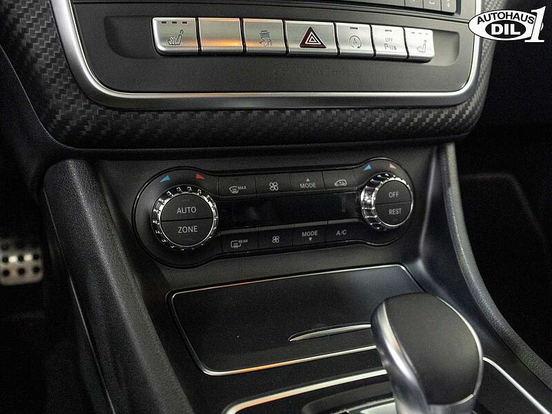Mercedes-Benz A 45 AMG 4Matic *PANO*RFK*DISTR. +*KEYLESS-GO*