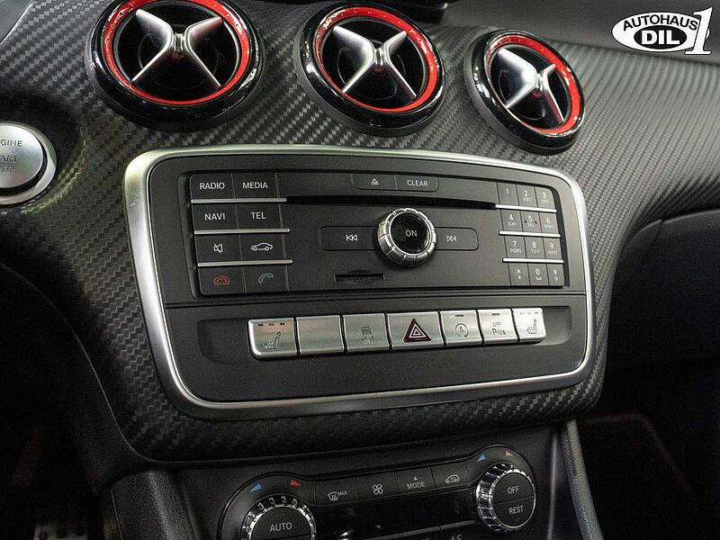 Mercedes-Benz A 45 AMG 4Matic *PANO*RFK*DISTR. +*KEYLESS-GO*